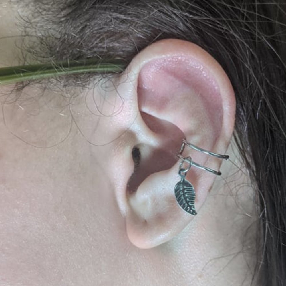 Feather Ear Cuff - Silver. No Piercing